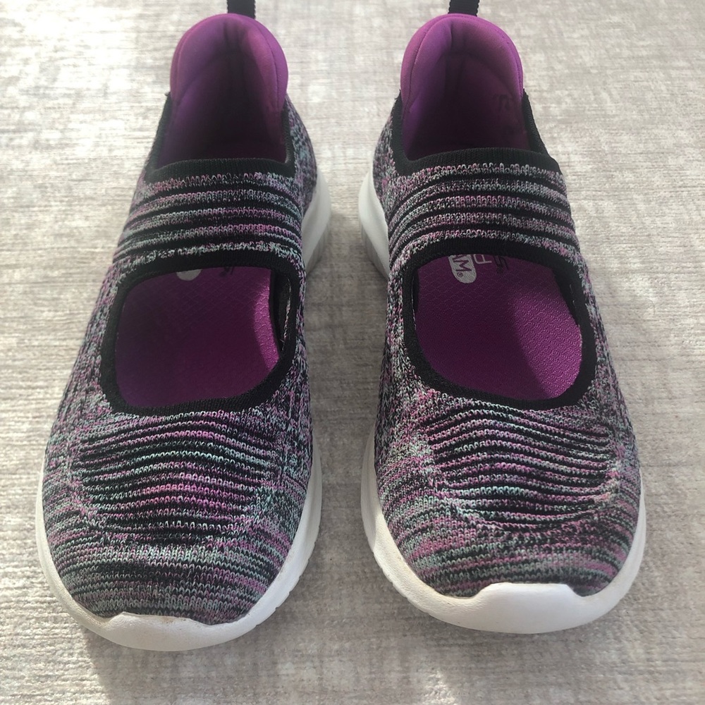 Sketchers J1 Kids Sports UltraFlex Pretty Catch sneaker.